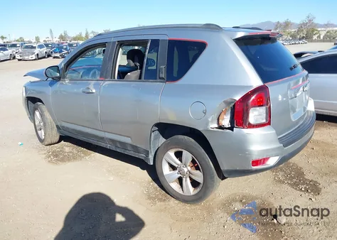 2016 Jeep Compass Sport z USA, uszkodzony, nr VIN 1C4NJCBA8GD568378